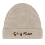 Beige Bio-Baumwoll-Beanie mit komplett gesticktem Schriftzug „Dog Mom“ inkl. Herzsymbol, Garnfarbe wählbar